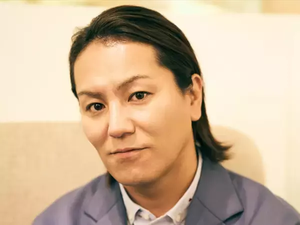 狩野英孝、衝撃ハロウィンコスプレが49万超いいね「エイコーバックスw」「仮装の癖ぇぇ！！！」