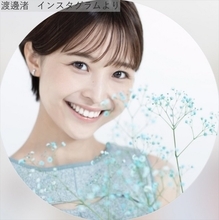 PTSD公表の渡邊渚、プールで解放感　美スタイル際立つ投稿に「いいね！」多数