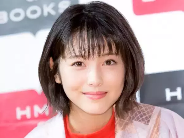 浜辺美波、蚊に13ヵ所も刺され対策急募「痒みが悪質です」