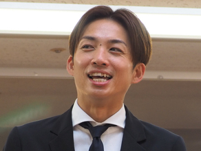 人気芸人が写真集発売へ　実は隠れマッチョ？　肉体美に「こんなにいいカラダしているとは…」の声