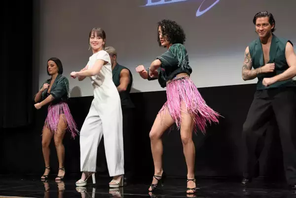 伊原六花、世界的ダンスパフォーマンスに感激『BURN THE FLOOR -LUMINOUS-』製作発表レポート