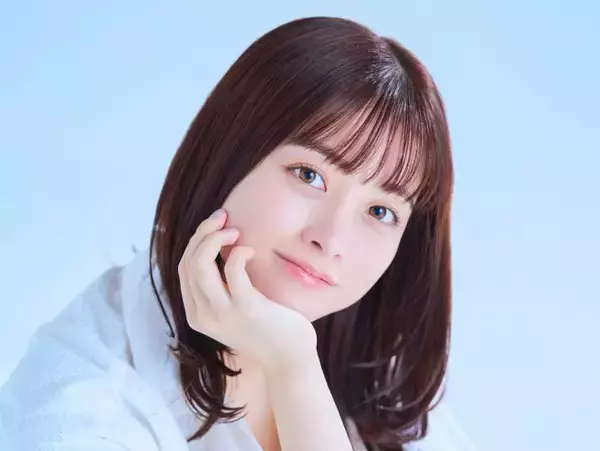 橋本環奈、“ロマンスカー”での撮影にテンションUP　「完全に彼氏目線」と反響