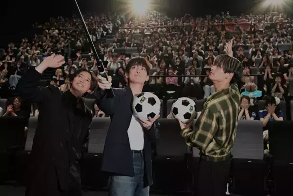 高橋文哉・櫻井海音・高橋恭平「こんな舞台挨拶ないよ！」『ブルーロック』自由すぎるイベントレポート