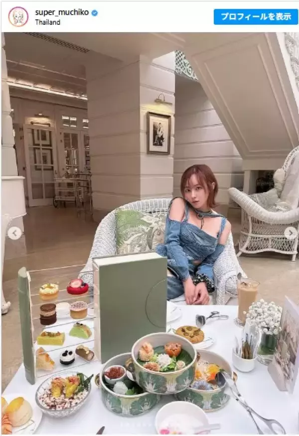 てんちむ、バンコクのリゾート満喫　水着姿で“翼タトゥー”がチラリ