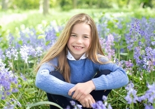 英王室シャーロット王女が7歳に！　撮れたてほやほやのポートレート公開