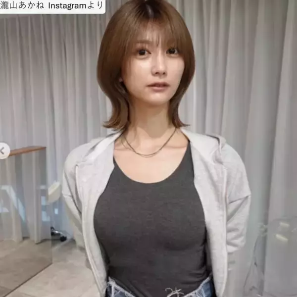 171cm“人気ABEMAアナウンサー”、抜群プロポーション際立つトップス姿が「美しすぎる」とネット衝撃
