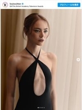 エマ・ストーン、ルイ・ヴィトンの美麗ドレス姿に反響