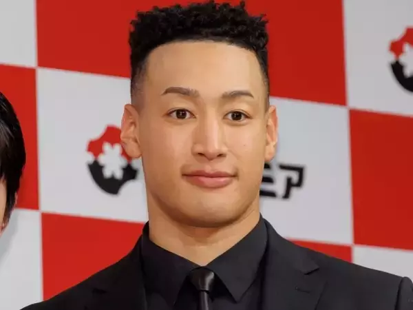 「鼻血出る」「かっこよすぎる」EXILE元メンバーの肉体美がヤバい！　バッキバキ上半身に反響