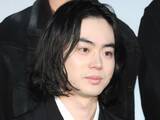「『ミステリと言う勿れ』菅田将暉ら“黒の組織”撮影オフショット「怖い」「ミステリーな世界観」」の画像1
