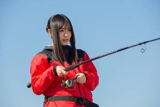 エビ中・仲村悠菜が映画初主演で“釣りで五輪金メダル”を目指す女子高生に！　映画『つりこまち』今秋公開