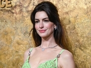 アン・ハサウェイ、出版社のストライキを支持し雑誌撮影を退席！