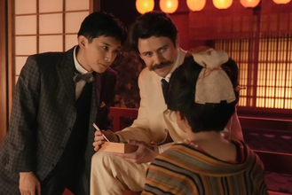 明日の『ばけばけ』“錦織”吉沢亮、“ヘブン”トミー・バストウのため家と女中を探すことに