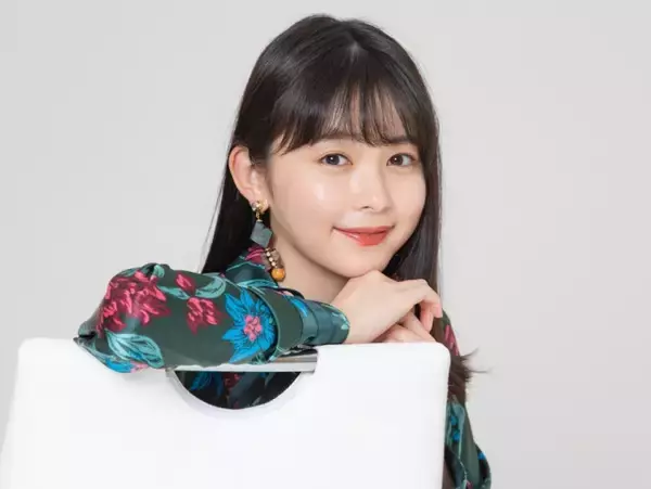 久間田琳加、背中開き＆深スリット美脚ちらりのドレス姿「美スタイル」「綺麗すぎてびっくりした…」