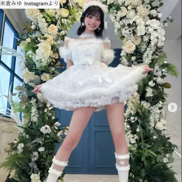 「脚なっっが！」「スタイル抜群」　「デカ女」話題のコスプレイヤー、ミニスカ姿にネット騒然
