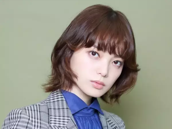 平手友梨奈が25歳に！　欅坂46脱退から激変、タトゥーに結婚指輪もチラ見せのインスタをチェック