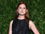 『ハリー・ポッター』ボニー・ライト、結婚1周年で披露したサステナブルな式の様子が素敵