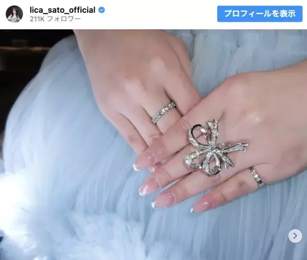 乃木坂46・佐藤璃果、卒業セレモニーのドレス姿披露「理想がたっぷり詰まったドレス」