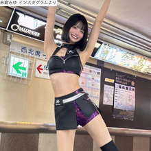 「デカ女」話題のコスプレイヤー、全身ショットが「スタイル凄すぎ」「脚ながっ！」　ネット衝撃