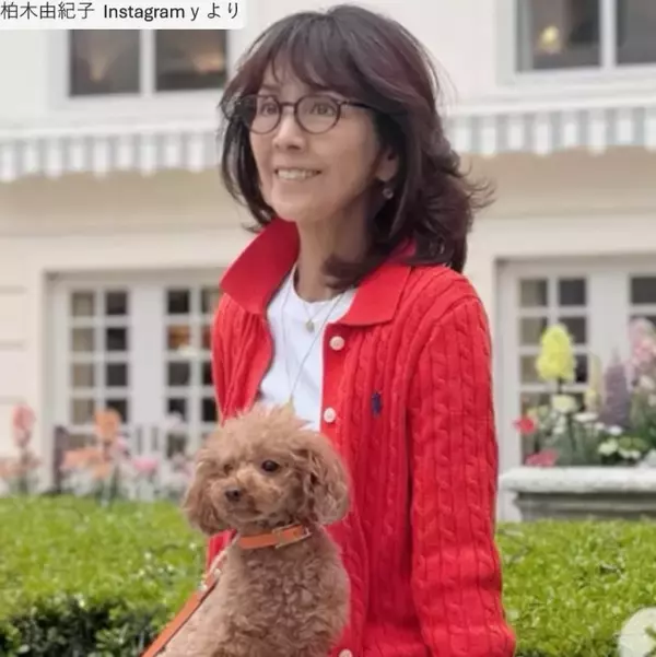 柏木由紀子78歳、白のデニムパンツ姿で 美スタイル全開！　「素敵すぎる」「可愛い」