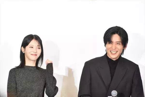 浜辺美波、目黒蓮の印象は「思っていた50倍以上は忙しそう」