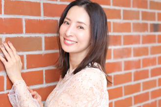 真飛聖、デビュー30周年でファンへ感謝の初ライブ開催 宝塚退団後『ミッドナイトスワン』のバレエ教師役が転機に