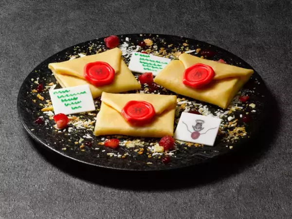 ハリポタ『賢者の石』の名場面にちなんだメニューが登場！ 「入学許可証のクレープ」など期間限定で〈スタジオツアー東京〉