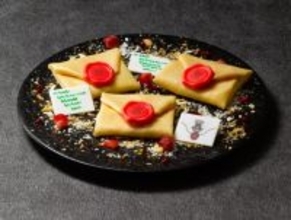 ハリポタ『賢者の石』の名場面にちなんだメニューが登場！ 「入学許可証のクレープ」など期間限定で〈スタジオツアー東京〉