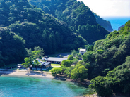 兵庫に“三田浜の自然に抱かれる複合宿泊施設”オープン！　オーシャンビューの露天風呂付きヴィラなど展開