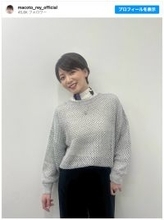 礼真琴、SNS初更新にファン歓喜「顔が見れて嬉しい」「お美しい」　“先輩”香取慎吾の絵ともパシャリ
