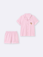 サンリオ×「GU」コラボに夏アイテム登場！　日焼けキティやシナモロールらをデザイン