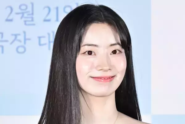足首骨折のTWICE ダヒョン、あすからの東京公演に参加！ 「ファンに会いたい」強い意志受け