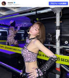 「TWICE モモ、美スタイル輝く“ヒョウ柄”衣装に反響！　「神スタイル」「色っぽい」」の画像1