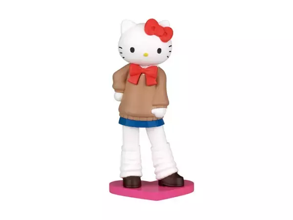 “最強スタイル”のハローキティ誕生!?　ギャルや日焼けキティなど4種のカプセルトイ発売
