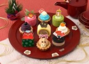 銀座コージーコーナー「スイーツおせち」予約開始！ “干支ケーキ”や“おみくじ付きケーキ”も用意