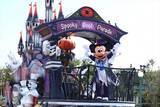 「東京ディズニーランドにハロウィーン到来！　3年ぶりに復活したパレード「スプブ」は必見」の画像1