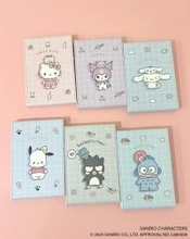 サンリオ×「サンキューマート」がコラボ！　冬カラーが基調の“ふわふわ巾着”など23種発売へ