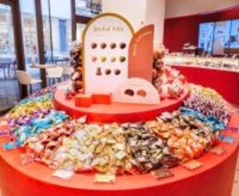 「ゴディバ」の新スタイルショップがすてき！　チョコを自由に組み合わせできる“量り売り”スタイル