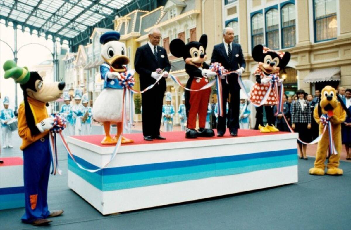 東京ディズニーランド 4 15で開園39周年 祝福の声でtwitterトレンド1位に 22年4月15日 エキサイトニュース 東京ディズニーランド 4 15で開園39周年 祝福の声でtwitterトレンド1位に 22年4月15日 エキサイトニュース