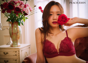 森香澄が“レースのブラ”をまとい美スタイル披露　「PEACH JOHN」新ビジュアルが公開