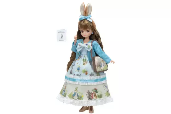 「リカちゃん」×ピーターラビットが初コラボ！　上品なワンピース＆うさ耳カチューシャスタイルで登場