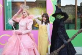 USJ×『ウィキッド』コラボ再び！　エルファバ＆グリンダ再登場、新グッズも公開