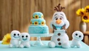 『アナ雪』の新コレクションが「ディズニーストア」に登場！　爽やかな水色のトートバッグなど展開