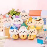 「「ちいかわマーケット」5周年記念グッズの予約販売が決定！　“配達員さん姿”の限定マスコットが登場へ」の画像1