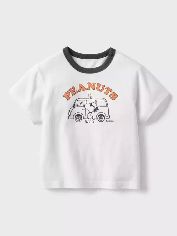 『PEANUTS』×ユニクロ「UT」コラボに新作！　サマーキャンプがテーマの“ベビーTシャツ”が登場