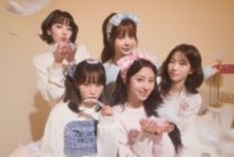 LE SSERAFIM「ジェラピケ」ホワイトデーコレクションを着こなす！　まくらモチーフのルームウェア姿を公開