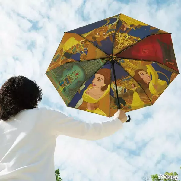 ディズニー「晴雨兼用折りたたみ傘」が登場！　映画の名シーンやキャラクターを内側にデザイン