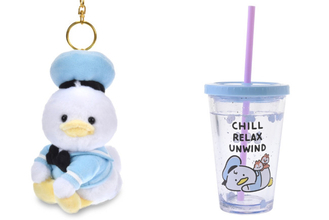 ディズニーストア、ドナルドの誕生日を記念した新グッズ登場！　脱力ポーズのぬいぐるみなど展開