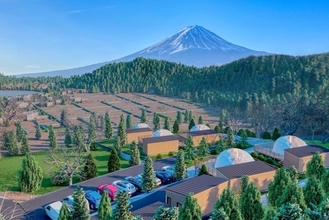 山梨に“富士山と河口湖を一望するグランピング施設”誕生！　1日5組限定のプライベート空間