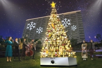 大阪に“串カツ”モチーフのクリスマスツリー登場へ　見る人のテンションを“揚げる”
