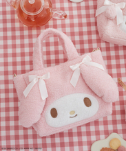 ＜Maison de FLEUR＞マイメロディ＆マイスウィートピアノとコラボ！　2Way仕様の顔型バッグなど展開